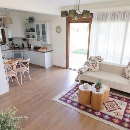 Asprolia Villa Lijá